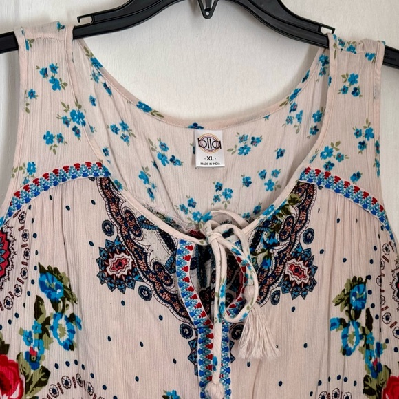 BILA BOHO TOP. MADE IN INDIA. SLEEVELESS RUFFLED EMBROIDERED TOP. EXCELLENT COND - Picture 4 of 14